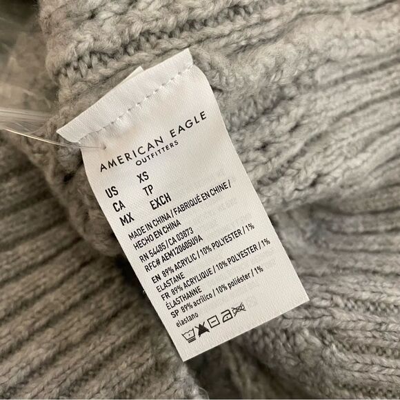 American Eagle Grey Cropped V Neck Cable Knit Sweater XS NWT - Picture 8 of 8